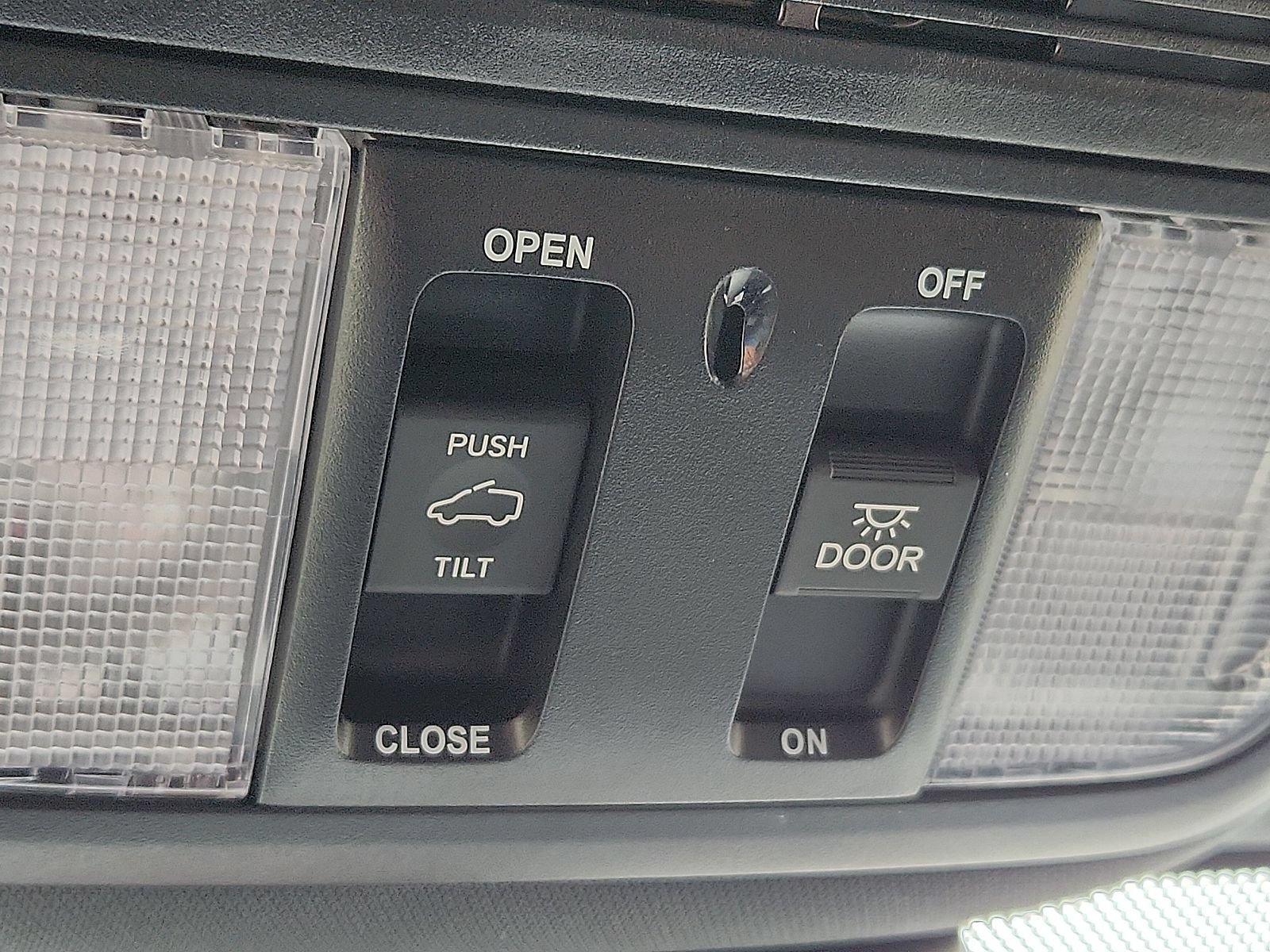 Used 2023 Honda Odyssey Sport image 21