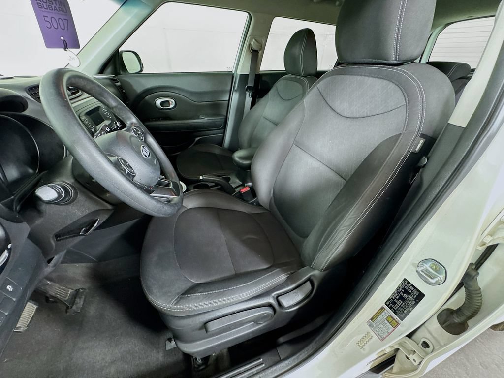 Used 2016 Kia Soul FWD image 22
