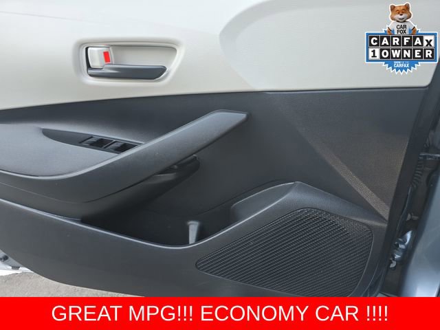 Used 2022 Toyota Corolla LE image 11