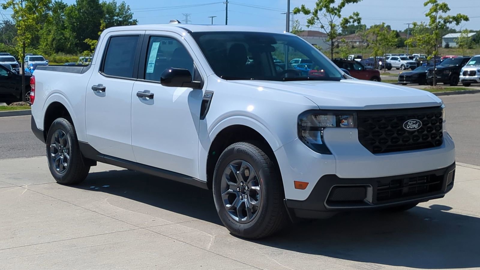 New 2025 Ford Maverick XLT w/ XLT Luxury Package AWD/4WD image 8