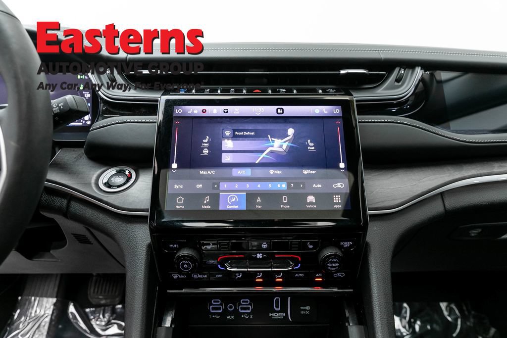Used 2022 Jeep Grand Cherokee Limited 4xe AWD/4WD image 12