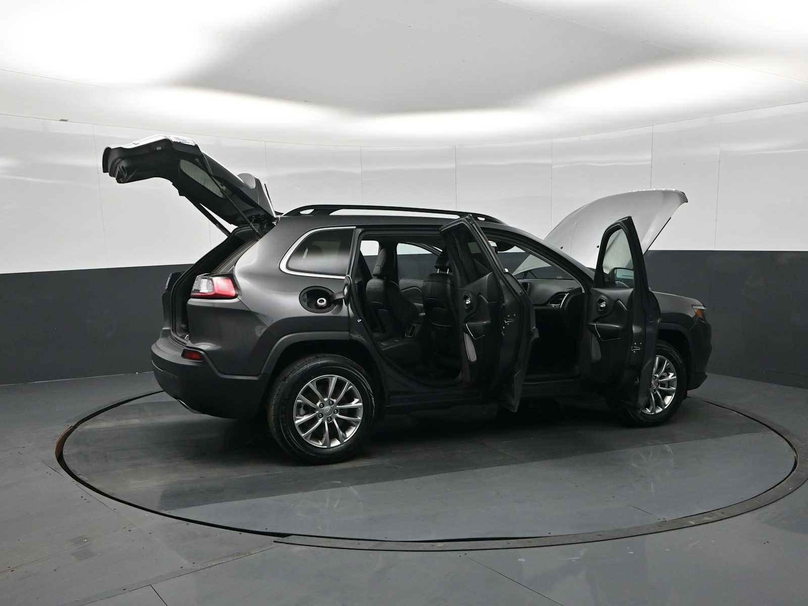 Used 2022 Jeep Cherokee Latitude Lux w/ Sun & Sound Group image 28