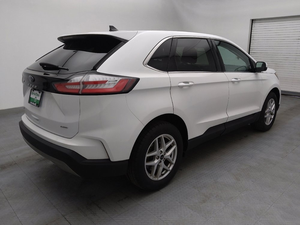 Used 2024 Ford Edge SEL image 10