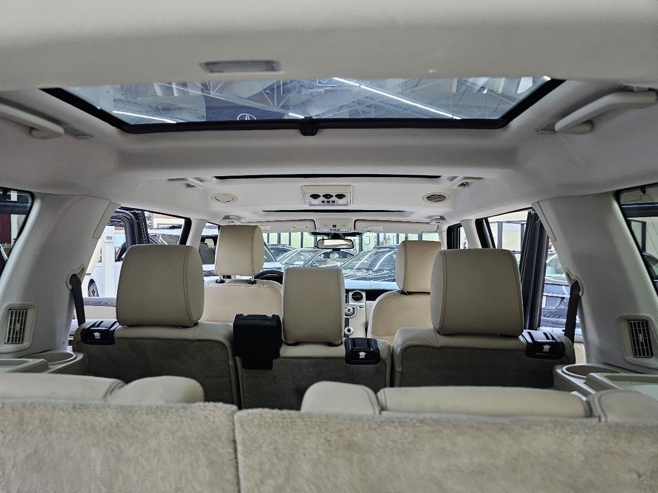 Used 2016 Land Rover LR4 HSE LUX AWD/4WD image 14