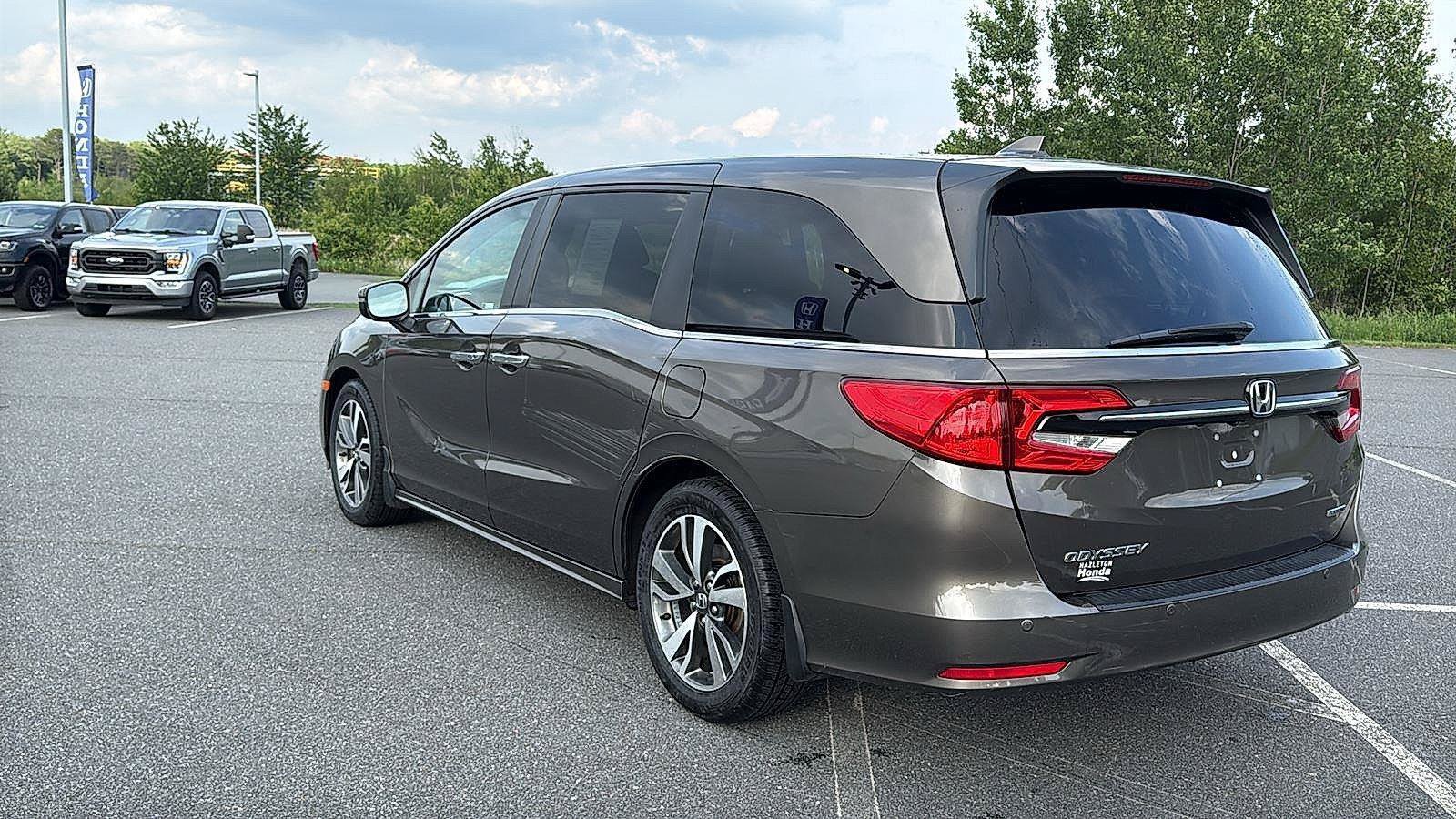 Used 2023 Honda Odyssey Touring image 9