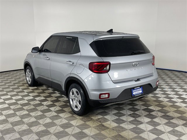 Used 2022 Hyundai Venue SE image 18