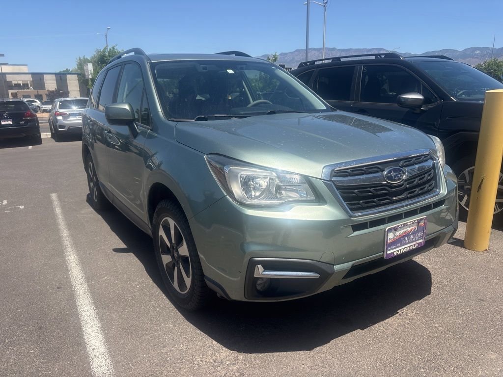 Used 2018 Subaru Forester 2.5i Premium AWD/4WD image 1