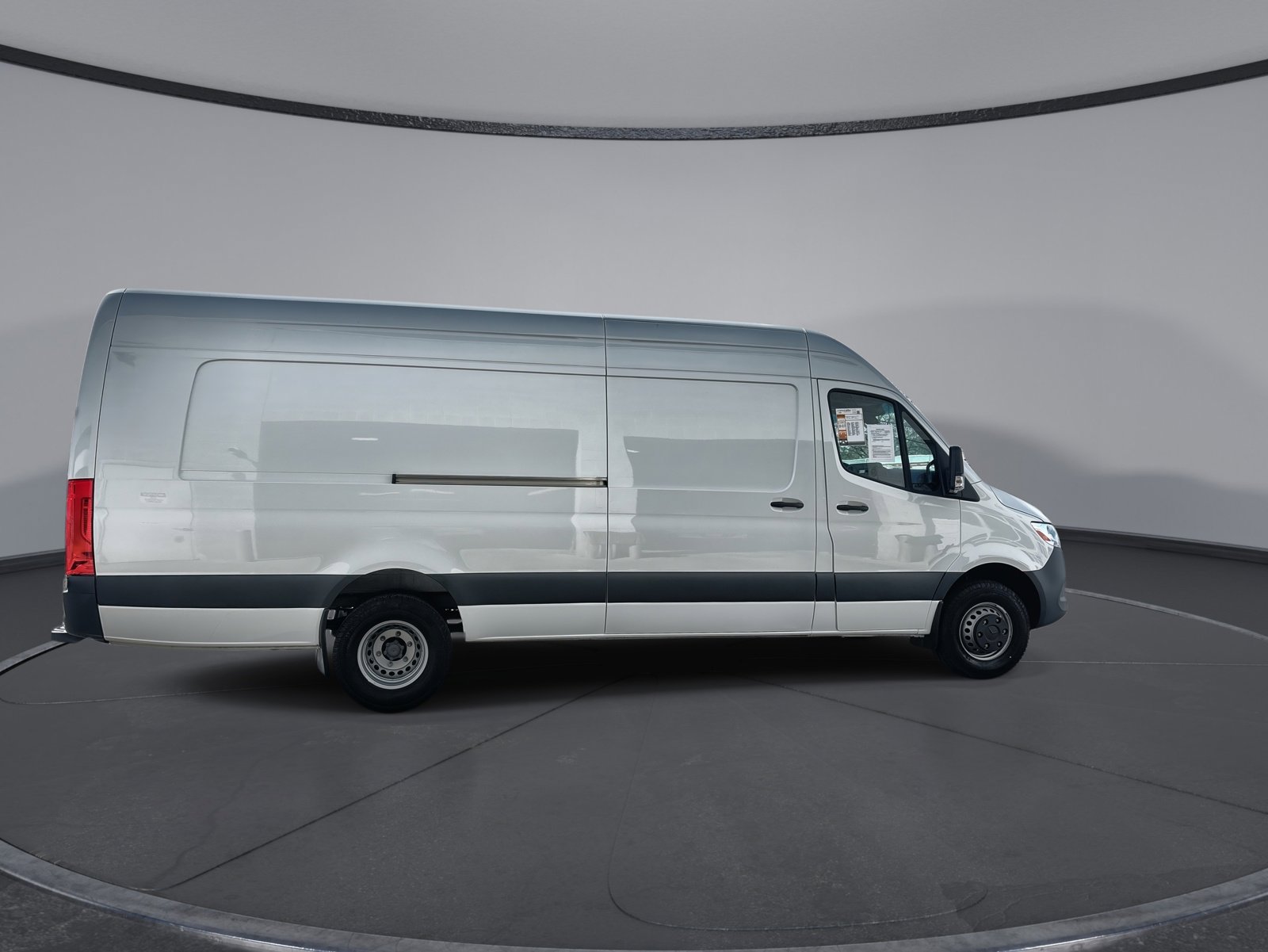 Used 2023 Mercedes-Benz Sprinter 3500 image 15