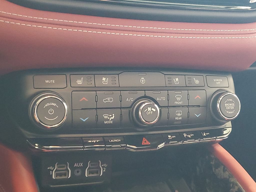Used 2025 Dodge Durango SRT Hellcat w/ Trailer Tow Group IV AWD/4WD image 29