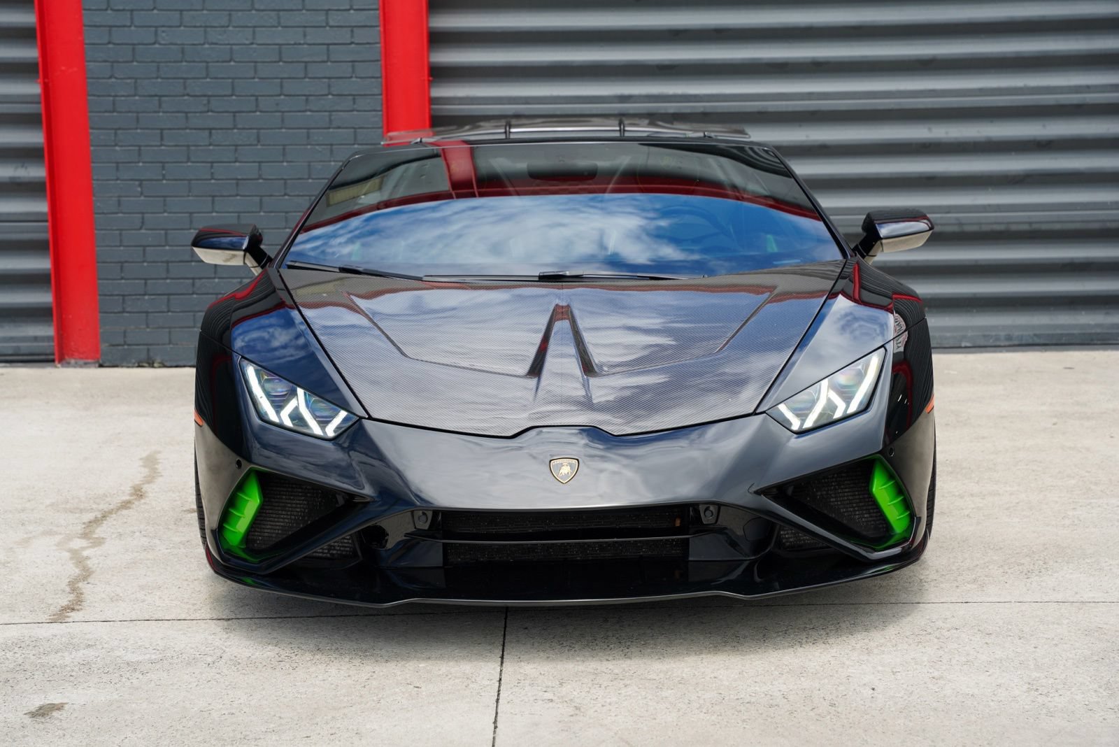 Used 2021 Lamborghini Huracan EVO RWD image 4