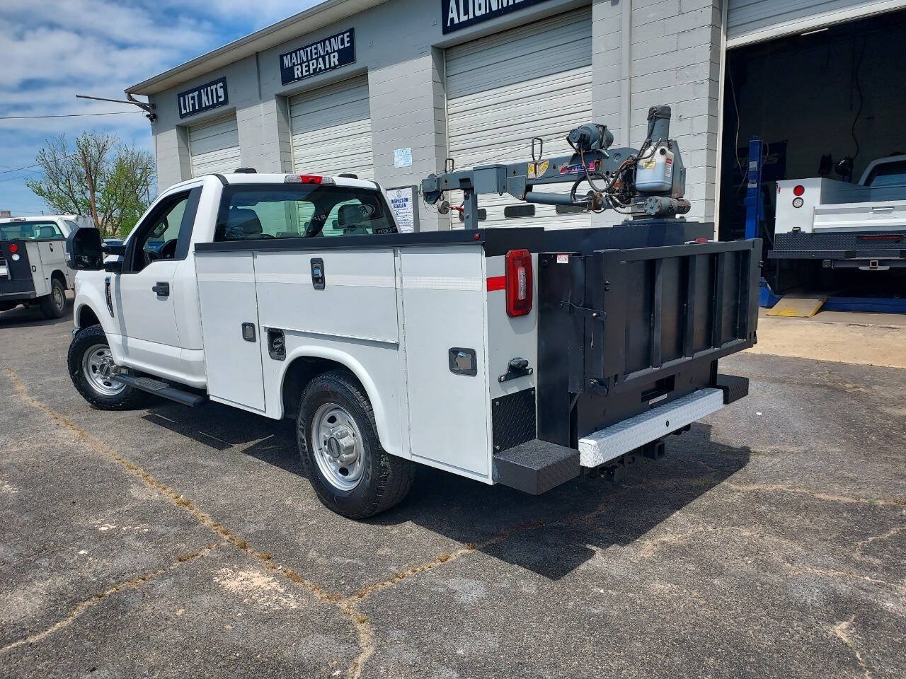 Used 2020 Ford F250 XL w/ Power Equipment Group RWD image 6