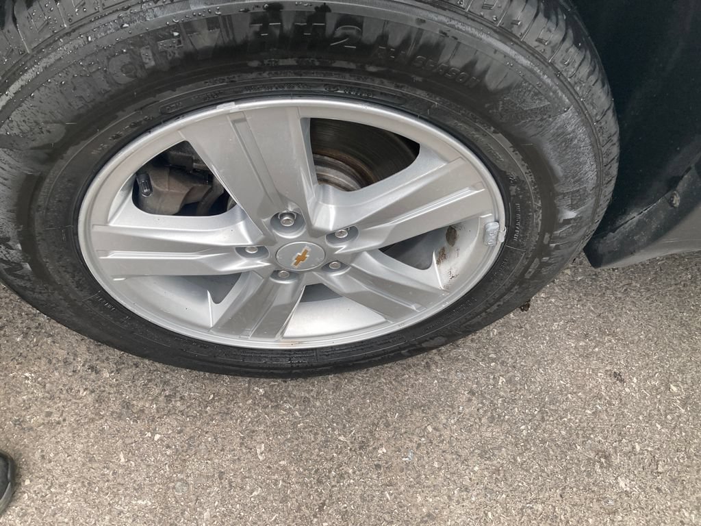Used 2019 Chevrolet Trax LT w/ LT Convenience Package AWD/4WD image 30