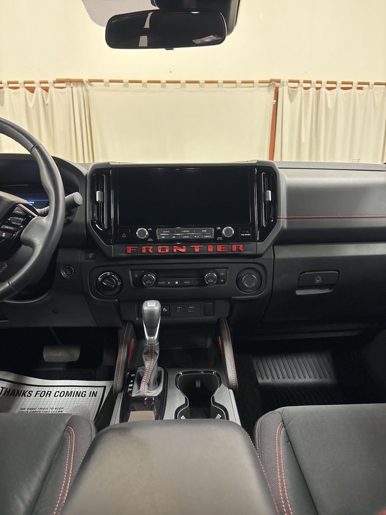 Used 2025 Nissan Frontier PRO-4X w/ Tow Package image 18