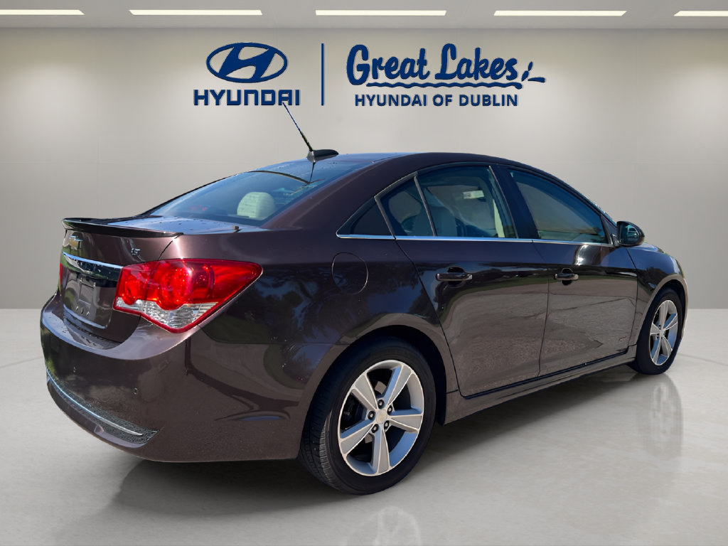 Used 2015 Chevrolet Cruze LT w/ Sun, Sound and Sport Package FWD image 5