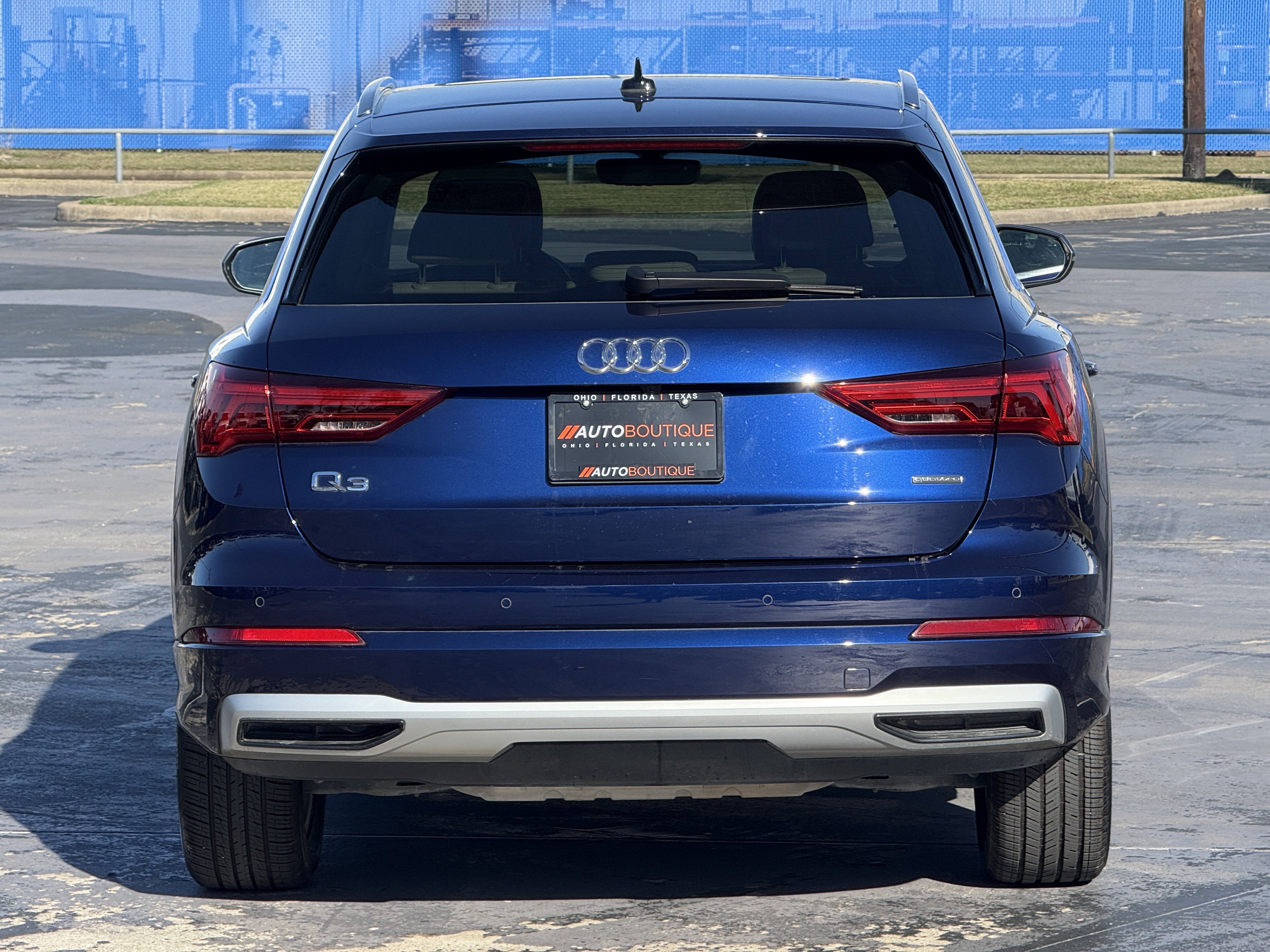 Used 2024 Audi Q3 2.0T Premium w/ Convenience Package image 8