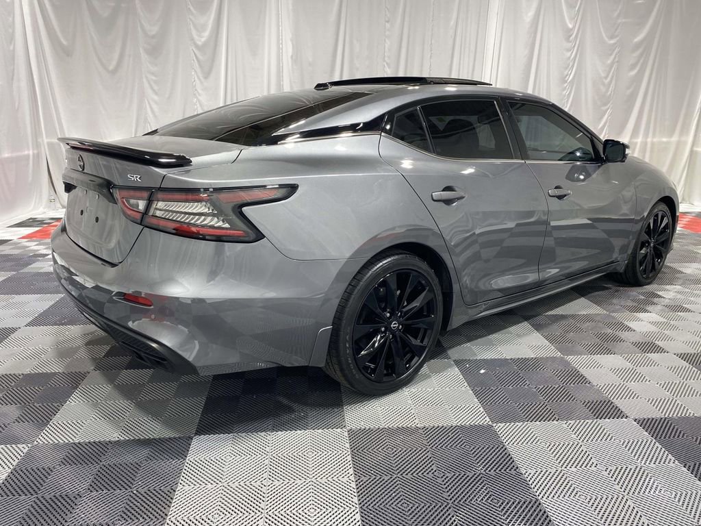 Used 2023 Nissan Maxima SR w/ Sport Mat Group FWD image 4
