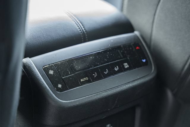Used 2025 Nissan Pathfinder SV AWD/4WD image 38