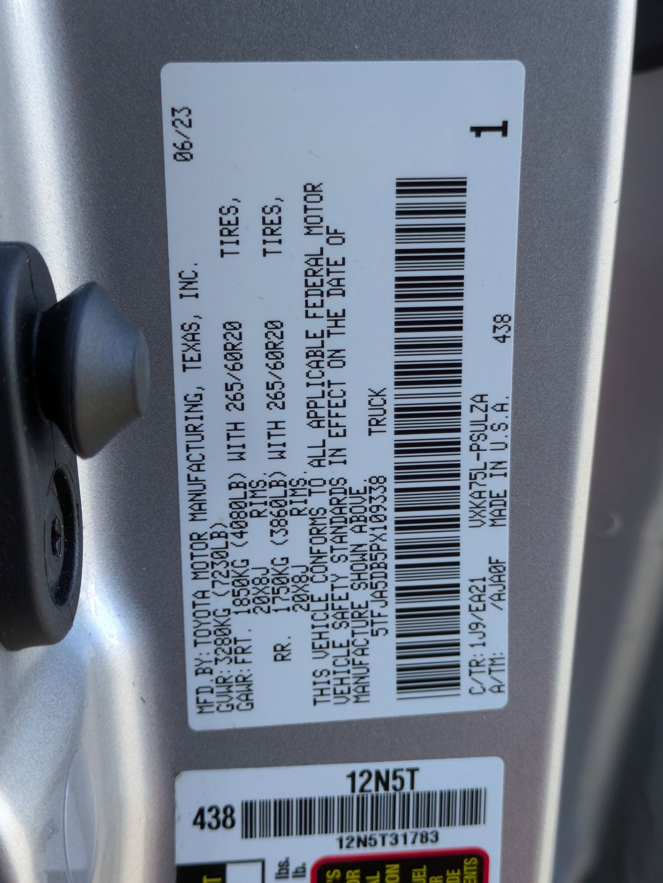 Used 2023 Toyota Tundra Limited image 33