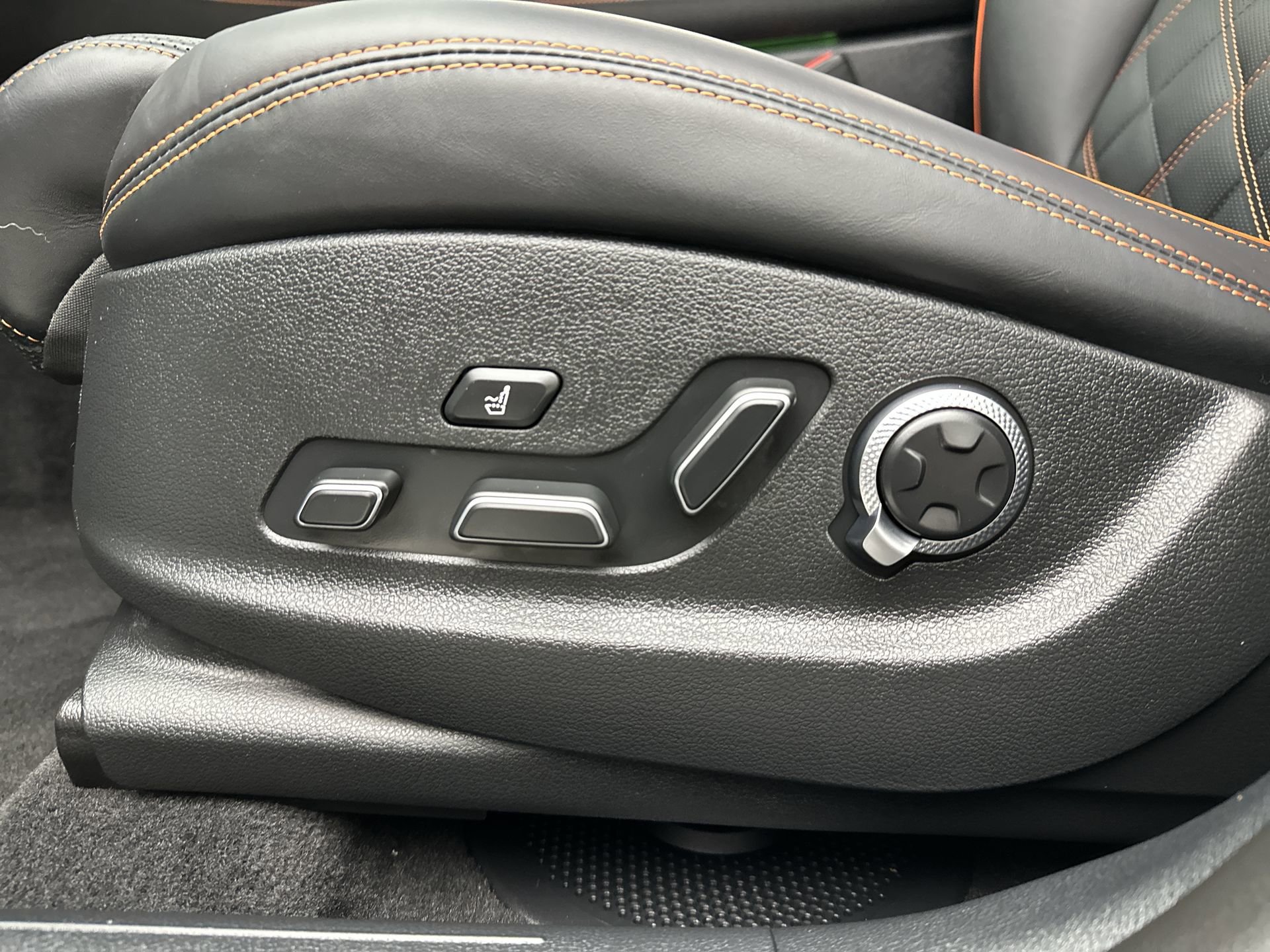 Certified 2026 Genesis GV70 3.5T Sport Prestige image 12