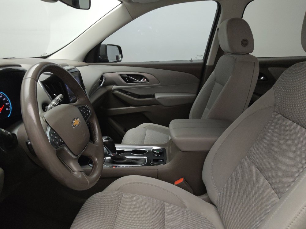 Used 2020 Chevrolet Traverse LT w/ Driver Confidence II Package AWD/4WD image 17