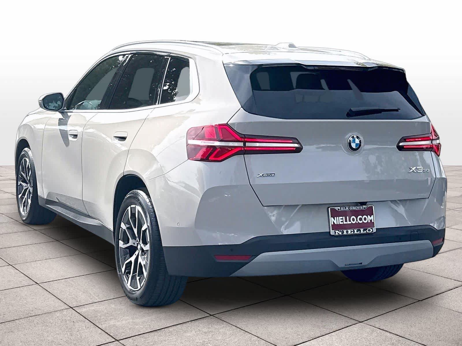 Used 2025 BMW X3 xDrive30i AWD/4WD image 7