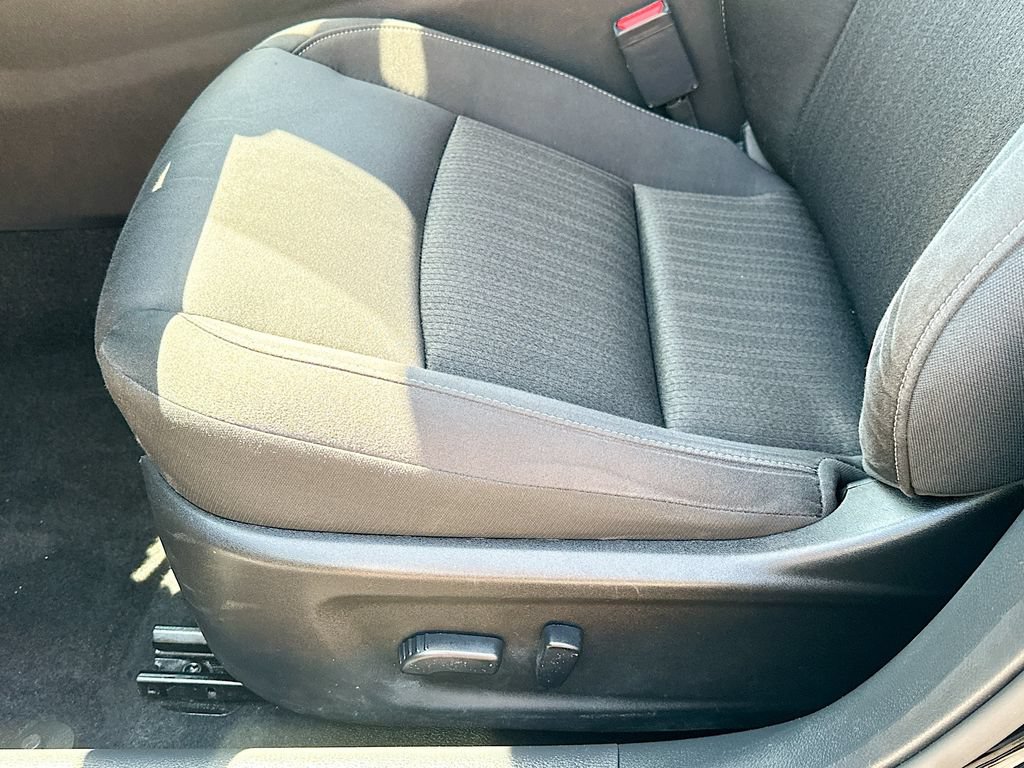 Used 2024 Nissan Altima 2.5 SV FWD image 9
