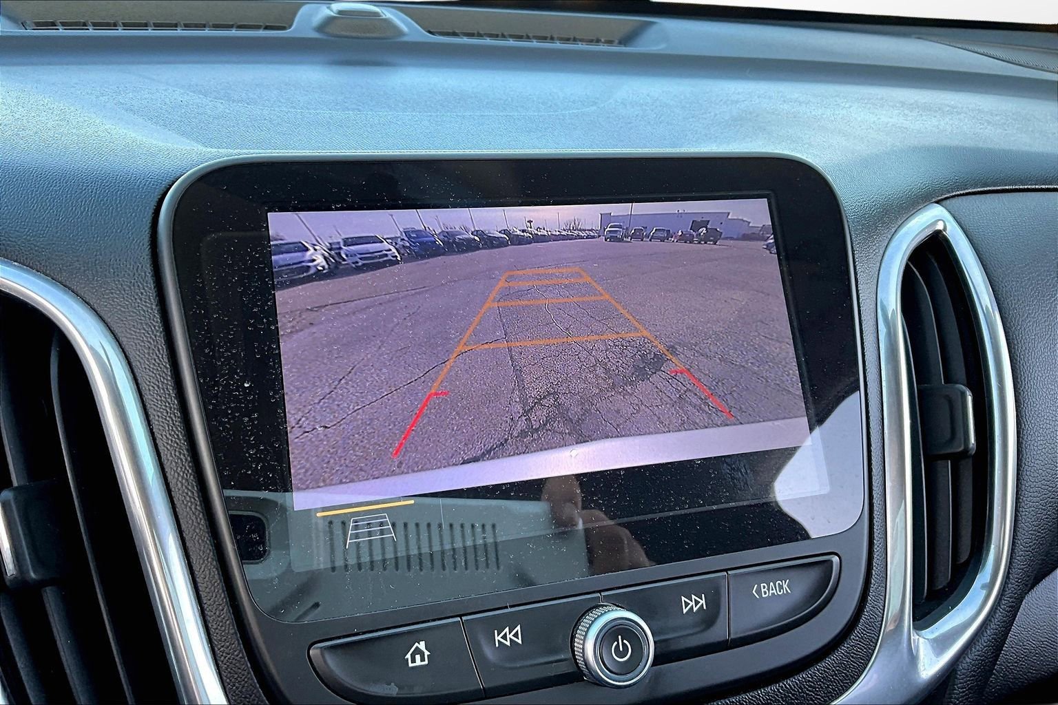 Used 2019 Chevrolet Equinox LT w/ Lights and Bright Package image 30