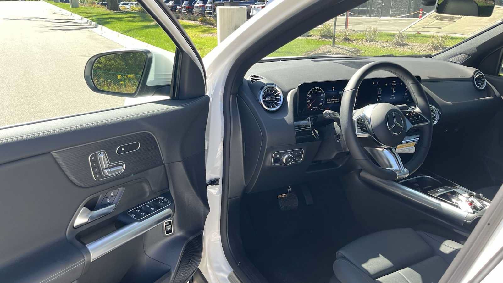 New 2026 Mercedes-Benz GLA 250 4MATIC image 15
