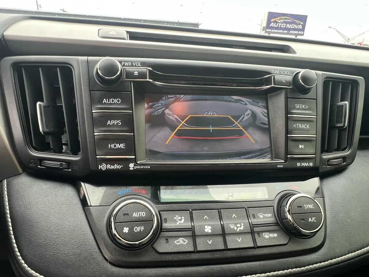 Used 2016 Toyota RAV4 XLE FWD image 22
