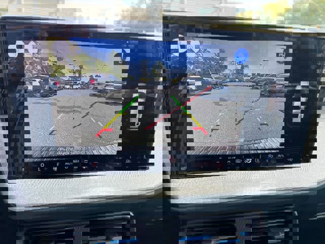 New 2025 Ford Maverick XLT image 16