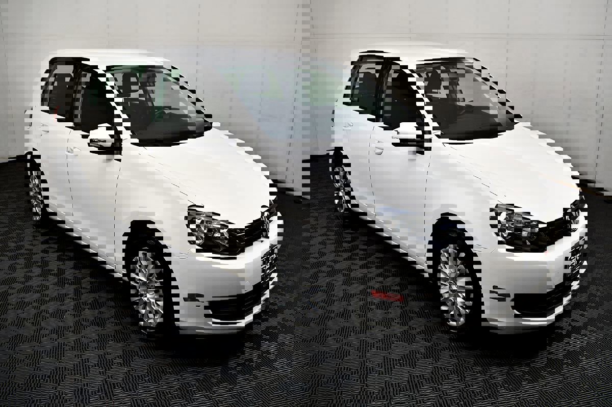 Used 2014 Volkswagen Golf 4-Door image 5