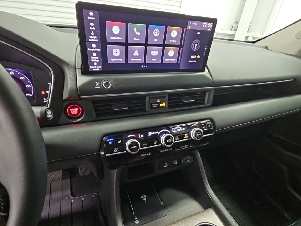 Used 2026 Honda Pilot Elite image 13