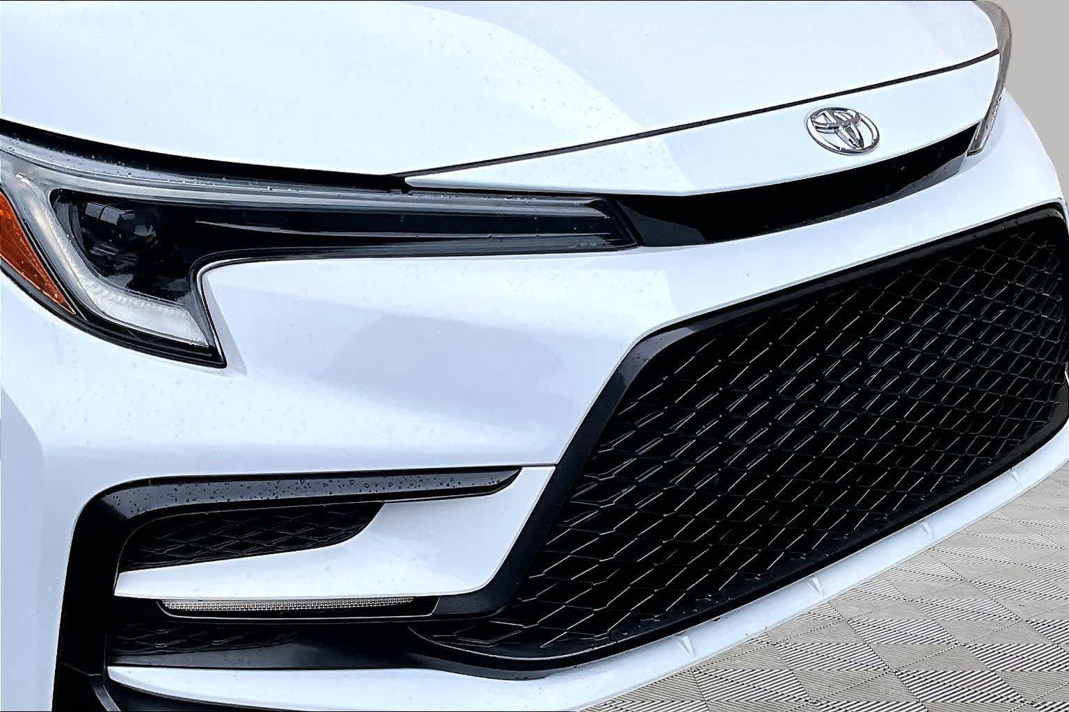 Certified 2024 Toyota Corolla SE FWD image 30