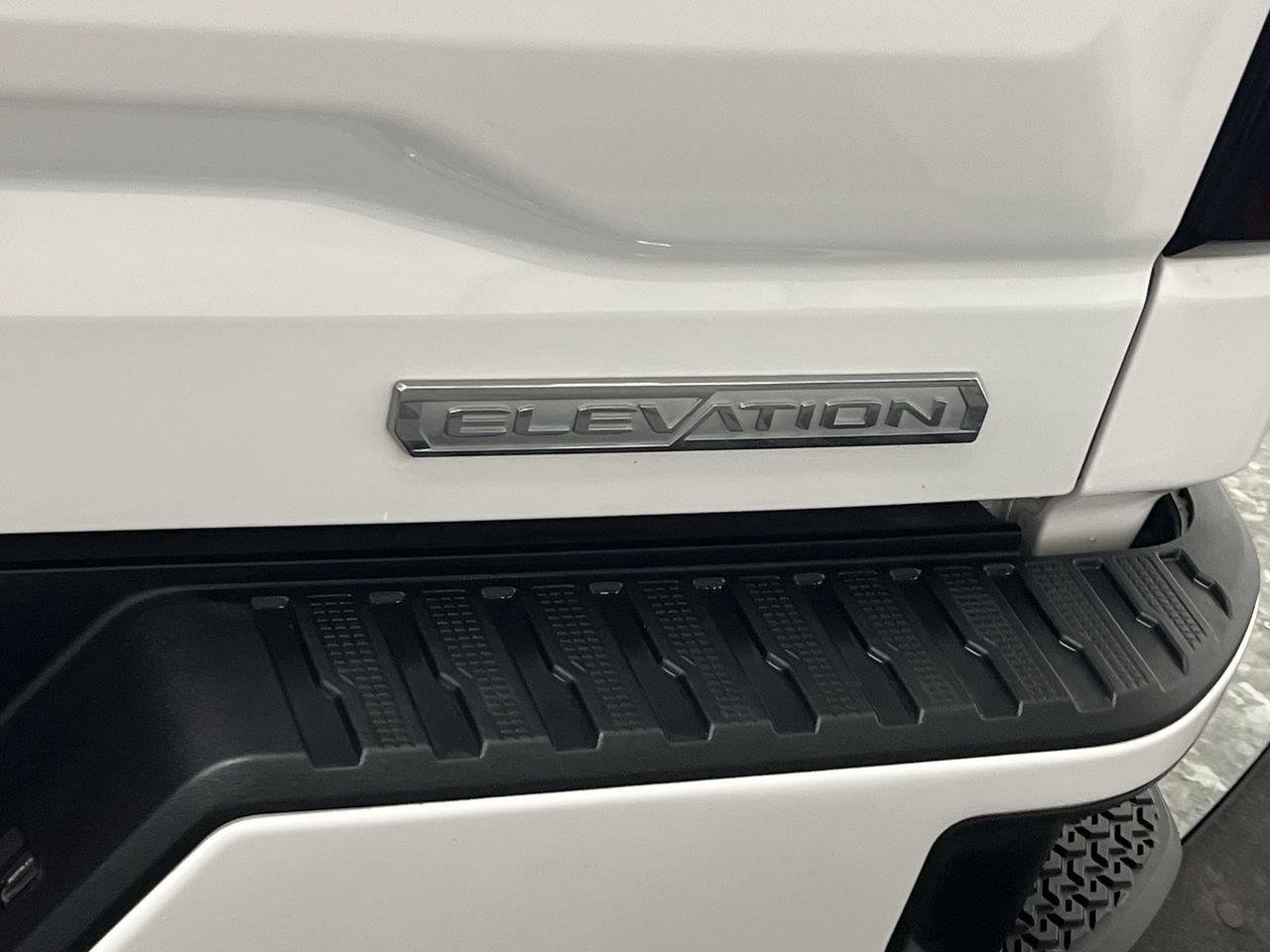 Certified 2024 GMC Sierra 1500 Elevation w/ LPO, Elevation Black Package AWD/4WD image 35