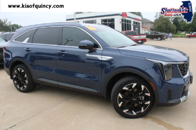 Certified 2026 Kia Sorento EX AWD/4WD image 1