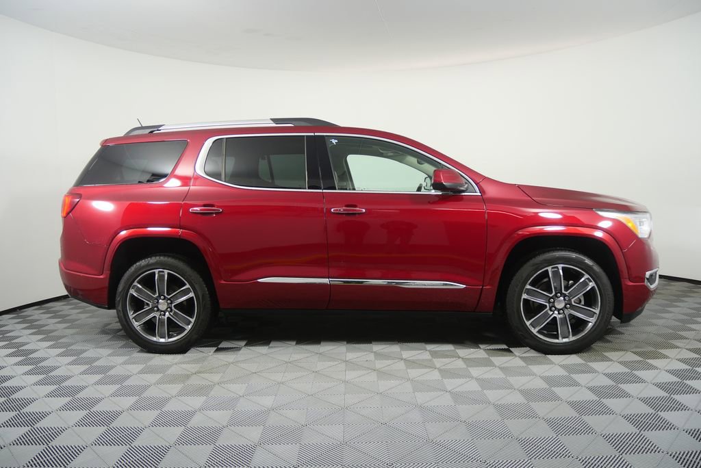 Used 2019 GMC Acadia Denali w/ Technology Package image 2
