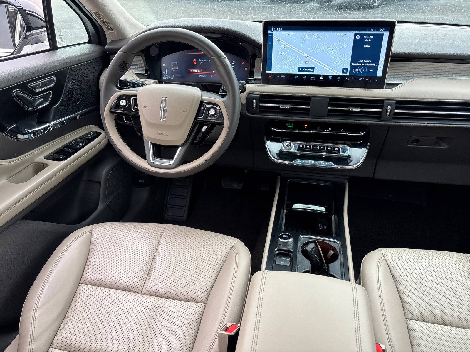 Certified 2024 Lincoln Corsair AWD w/ Equipment Group 101A image 31