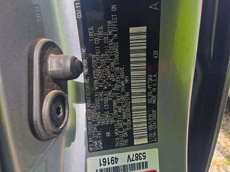 Used 2011 Toyota Sienna XLE AWD/4WD image 17