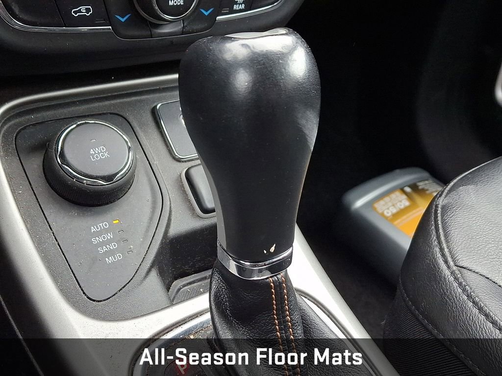 Used 2019 Jeep Compass Latitude w/ Cold Weather Group image 13