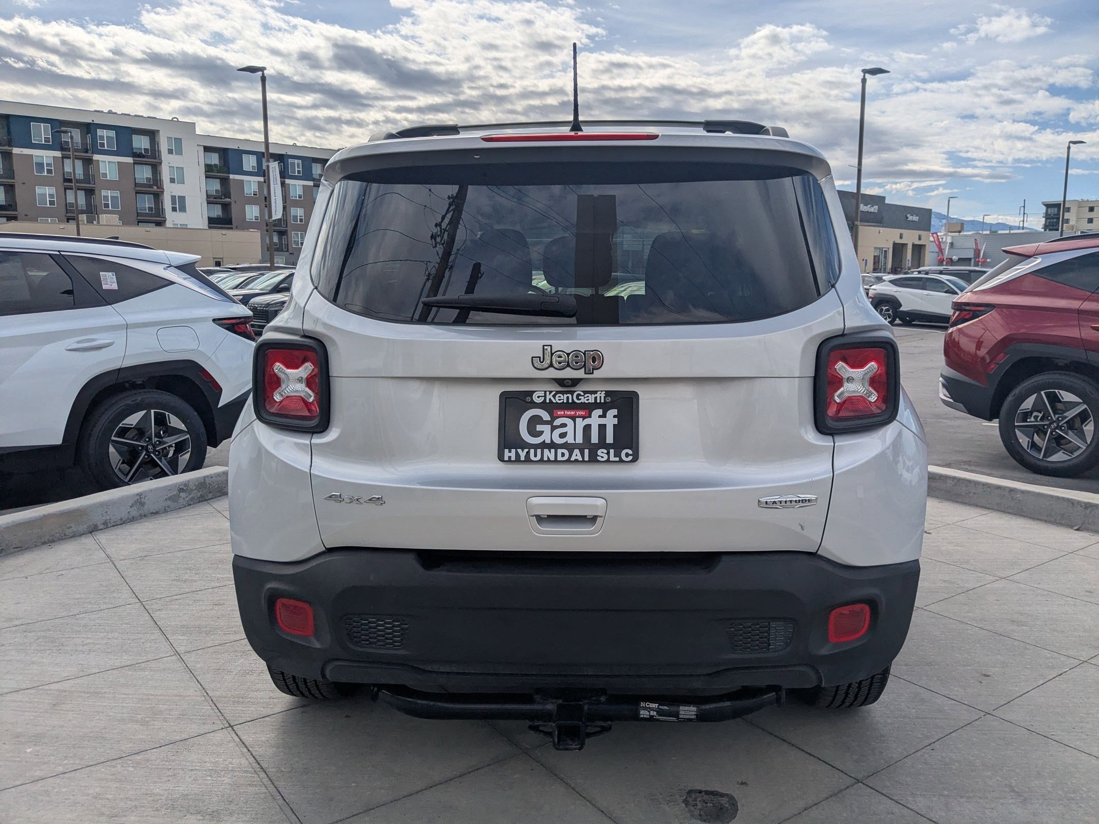 Used 2020 Jeep Renegade Latitude w/ Popular Equipment Group image 5