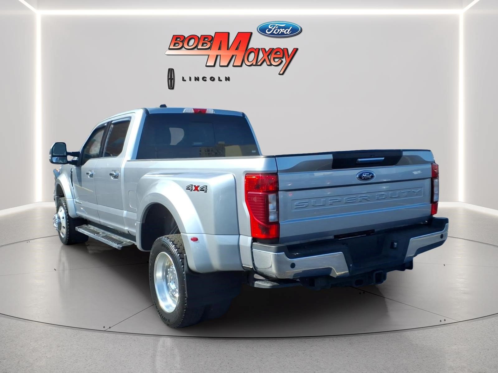 Used 2020 Ford F450 XLT w/ XLT Premium Package AWD/4WD image 6