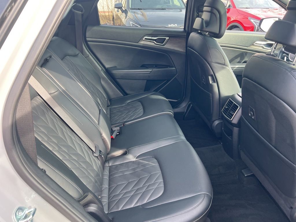 Used 2024 Kia Sportage X-Line w/ X-Line Premium Package image 16