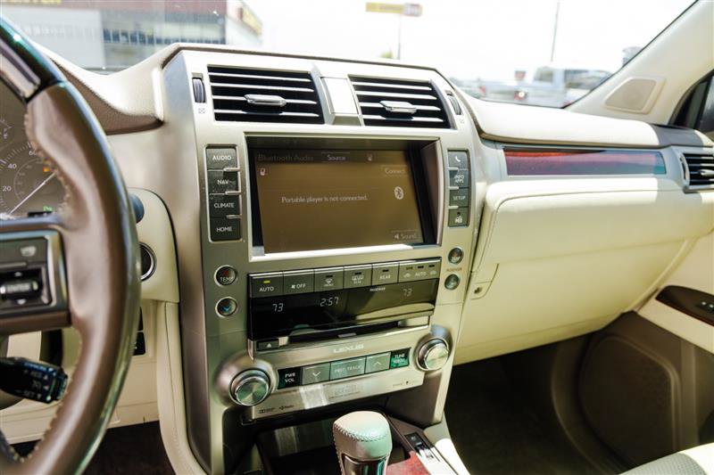 Used 2017 Lexus GX 460 Luxury AWD/4WD image 21