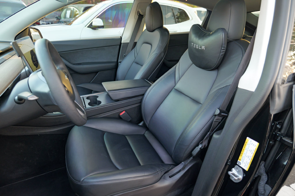 Used 2022 Tesla Model Y Performance AWD/4WD image 21
