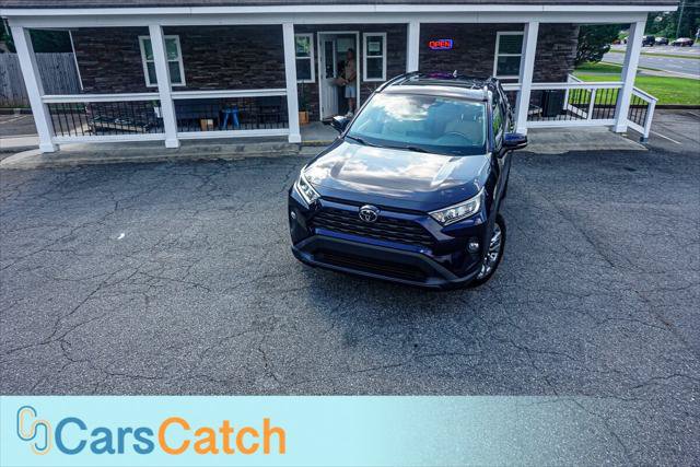 Used 2020 Toyota RAV4 XLE Premium AWD/4WD image 3