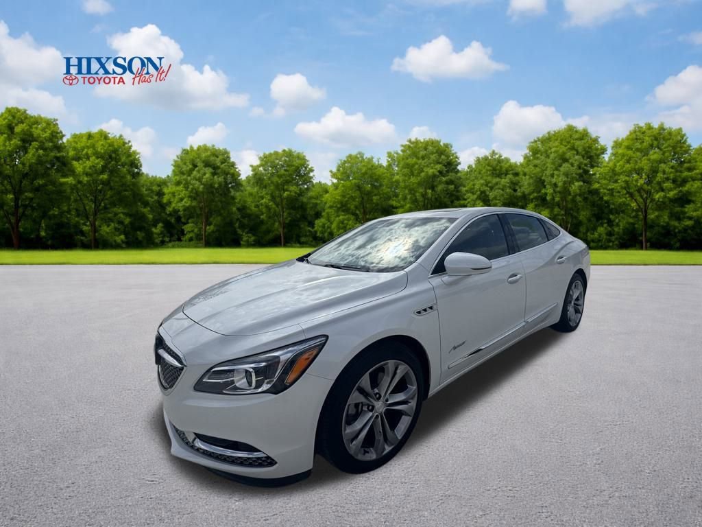 Used 2019 Buick LaCrosse Avenir image 2