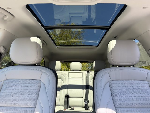 New 2026 Lincoln Nautilus Reserve w/ Jet Appearance Package AWD/4WD image 22