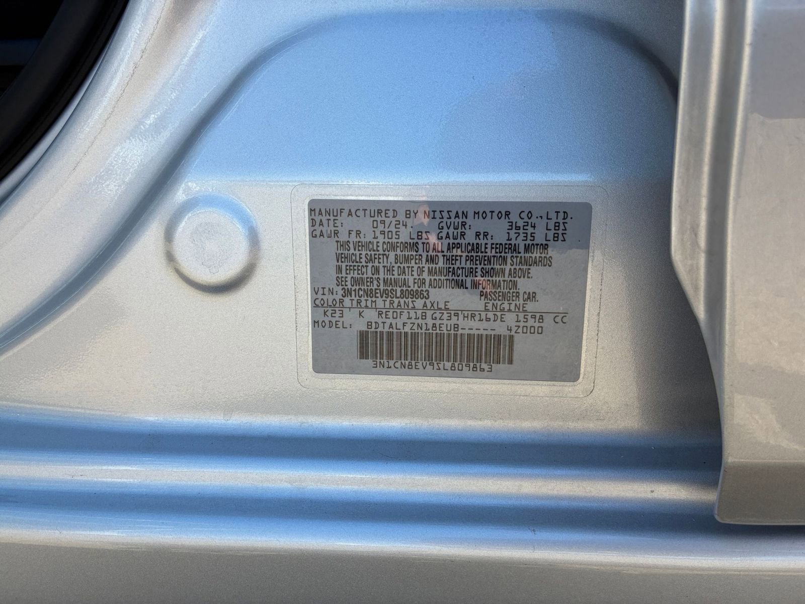 Used 2025 Nissan Versa SV image 27