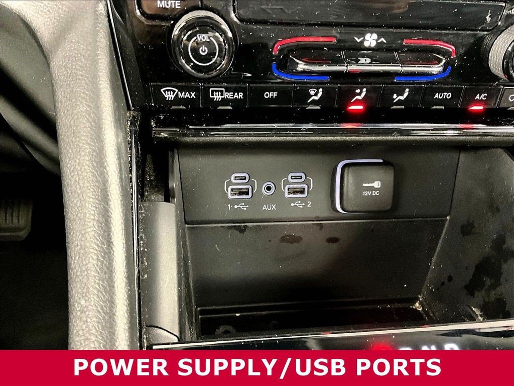 Used 2023 Jeep Grand Cherokee Laredo AWD/4WD image 16