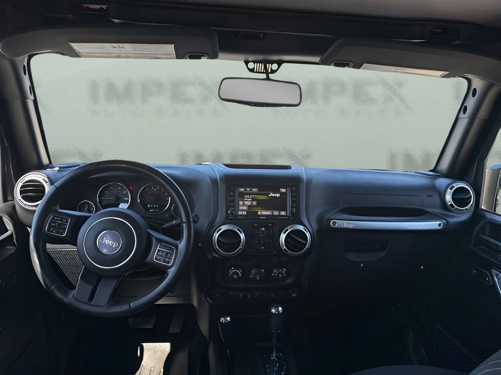 Used 2017 Jeep Wrangler Unlimited Sahara w/ Connectivity Group AWD/4WD image 13